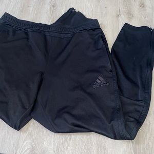 ALL BLACK ADIDAS JOGGERS
